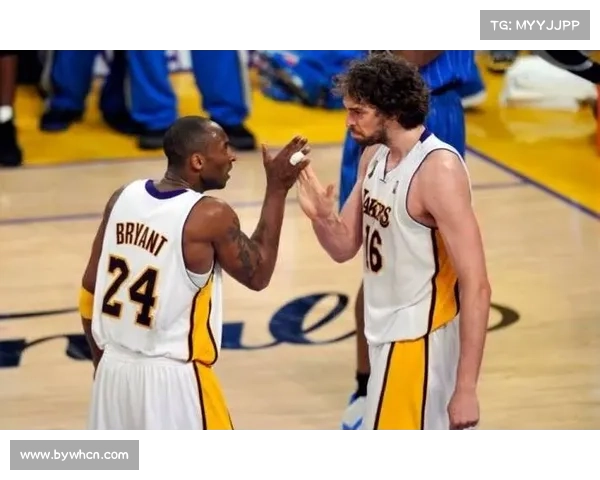 2000 总决赛：鲨鱼科比双核斗米勒，湖人 4-2 夺冠史诗